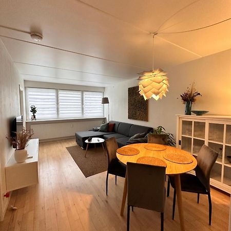 Privat One Bedroom Apartment With Free Parking Odense Exterior foto