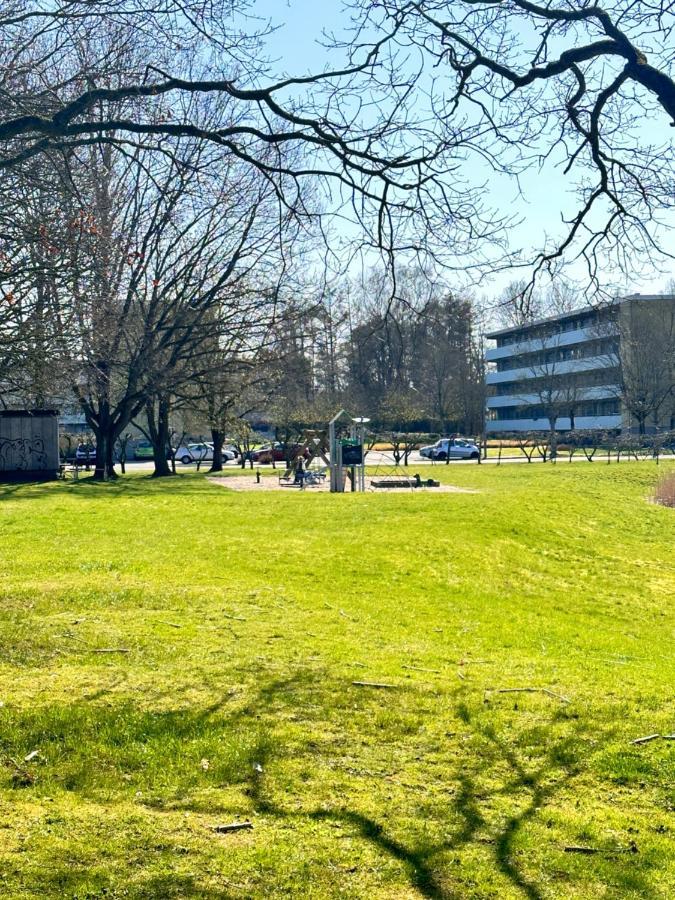 Privat One Bedroom Apartment With Free Parking Odense Exterior foto